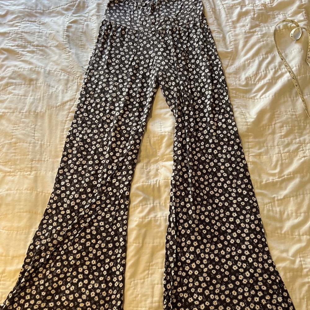 American Rag Black and White Floral Wide Leg Pants